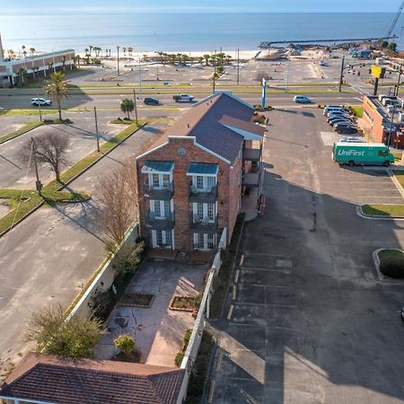 Edgewater Inn - Biloxi Beach Exterior photo